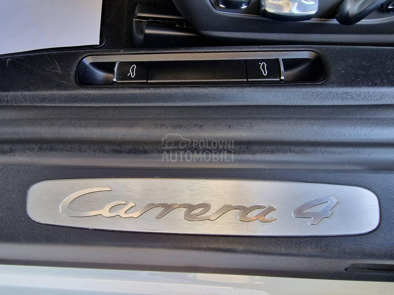 Porsche 911 Carrera 4