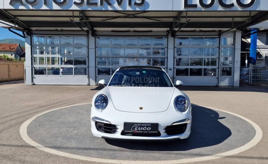 Porsche 911 Carrera 4