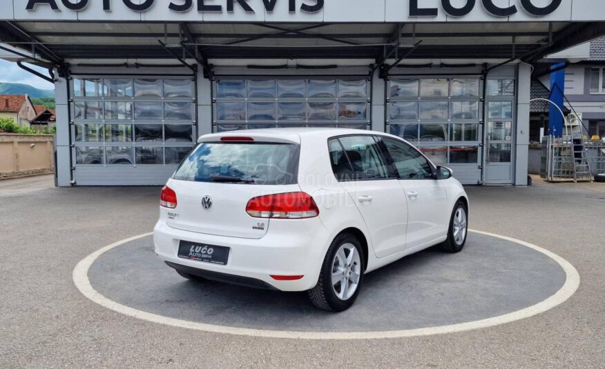 Volkswagen Golf 6 1.6 g as a test