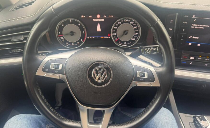 Volkswagen Touareg 3.0 TDI 4X4