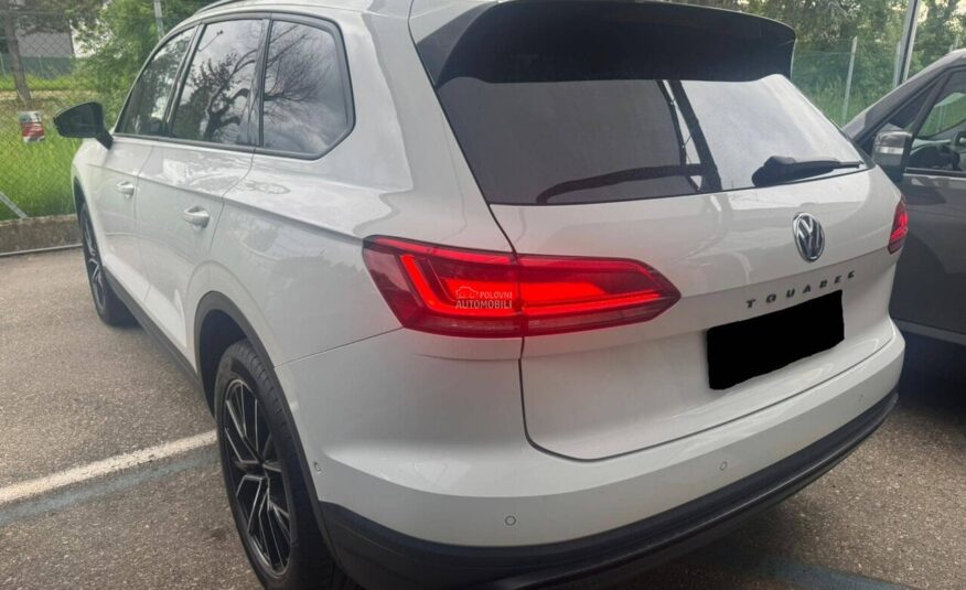 Volkswagen Touareg 3.0 TDI 4X4