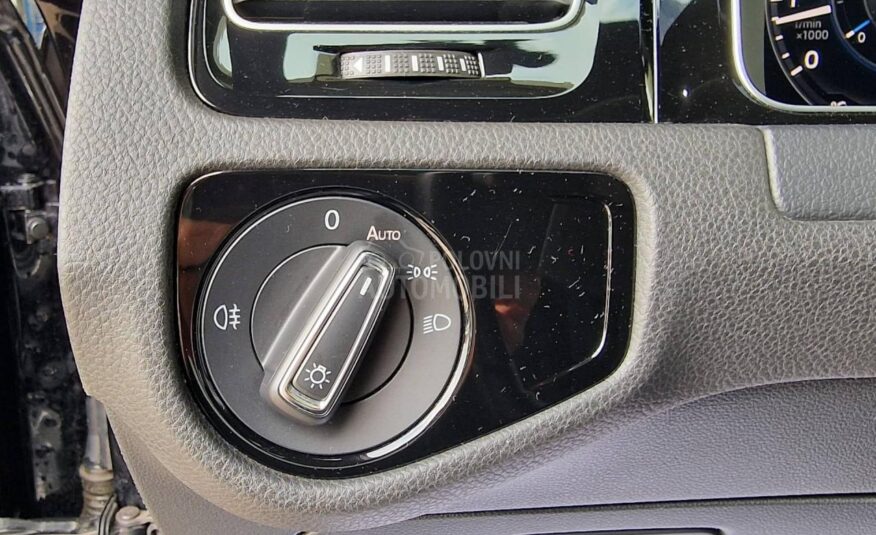 Volkswagen Golf 7 .5 1.4 TSI R LINE