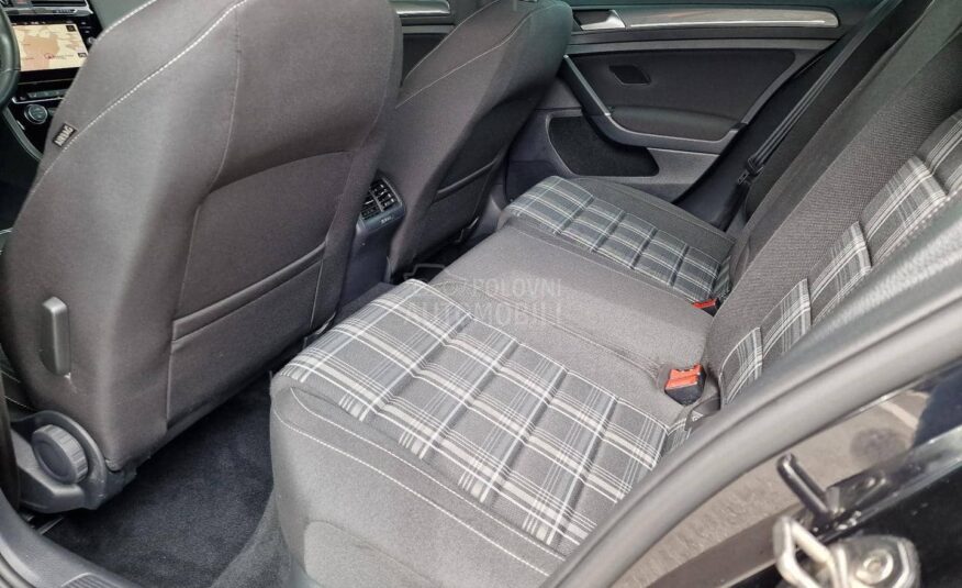 Volkswagen Golf 7 .5 1.4 TSI R LINE