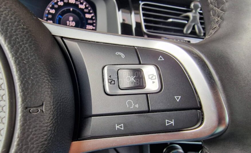 Volkswagen Golf 7 .5 1.4 TSI R LINE