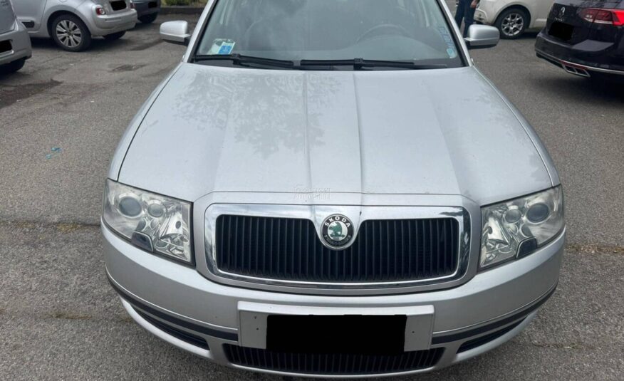 Škoda Superb 1.9 TDI F U L n o v