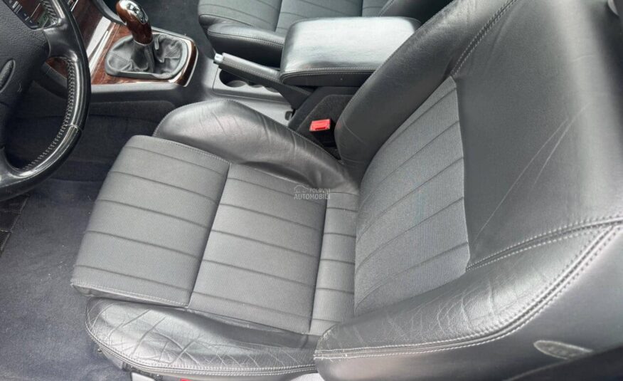 Škoda Superb 1.9 TDI F U L n o v