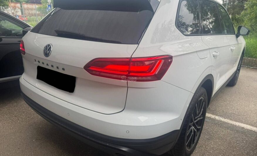 Volkswagen Touareg 3.0 TDI 4X4