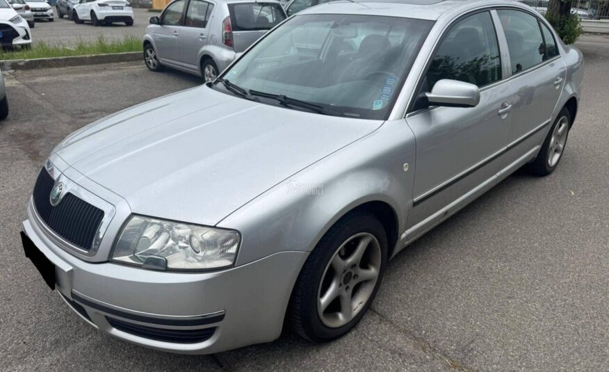 Škoda Superb 1.9 TDI F U L n o v
