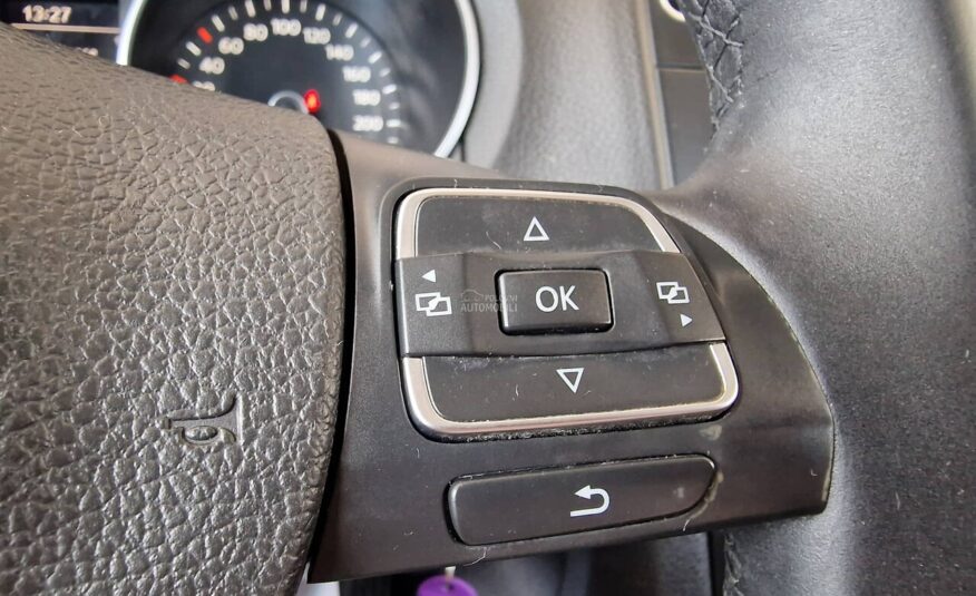Volkswagen Golf 6 1.6 TDI xenon Led
