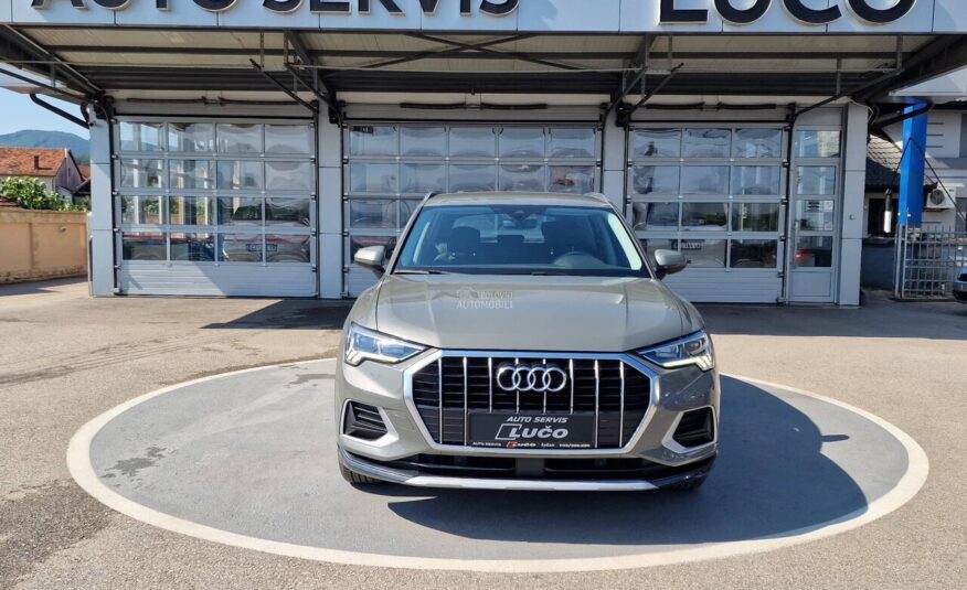 Audi Q3 2.0 TDI v.s ervis