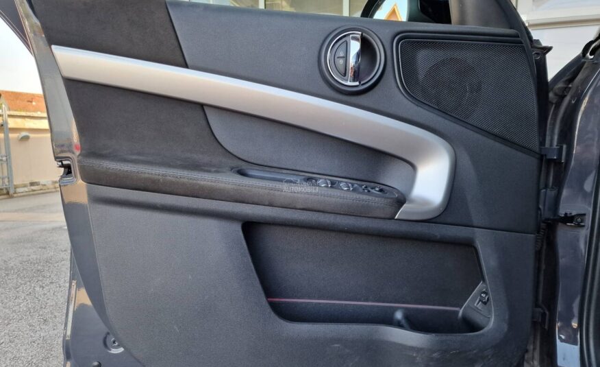 MINI Countryman 2.0 COOPER S   J C W