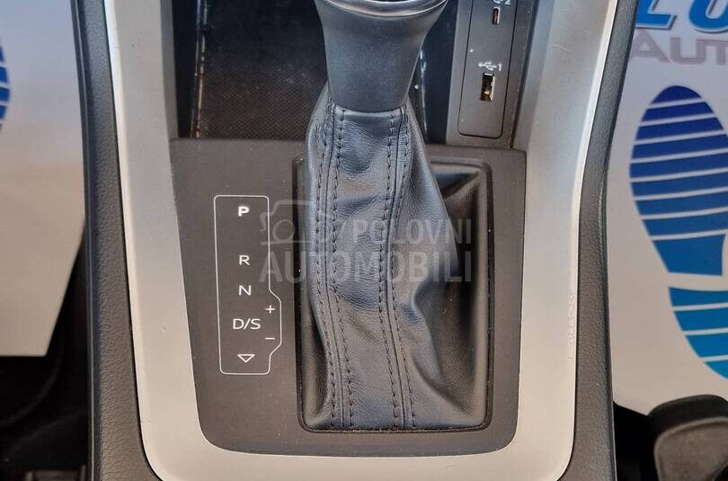 Audi Q3 2.0 TDI v.s ervis