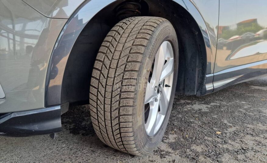Audi Q3 2.0 TDI v.s ervis