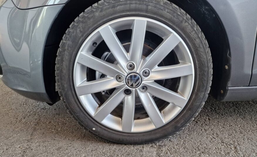 Volkswagen Golf 6 1.6 TDI HIGHLINE