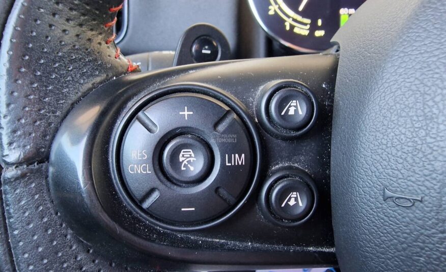 MINI Countryman 2.0 COOPER S   J C W