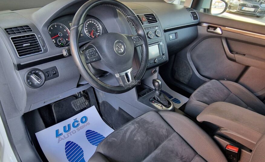 Volkswagen Touran 1.4 TSI DSG metan