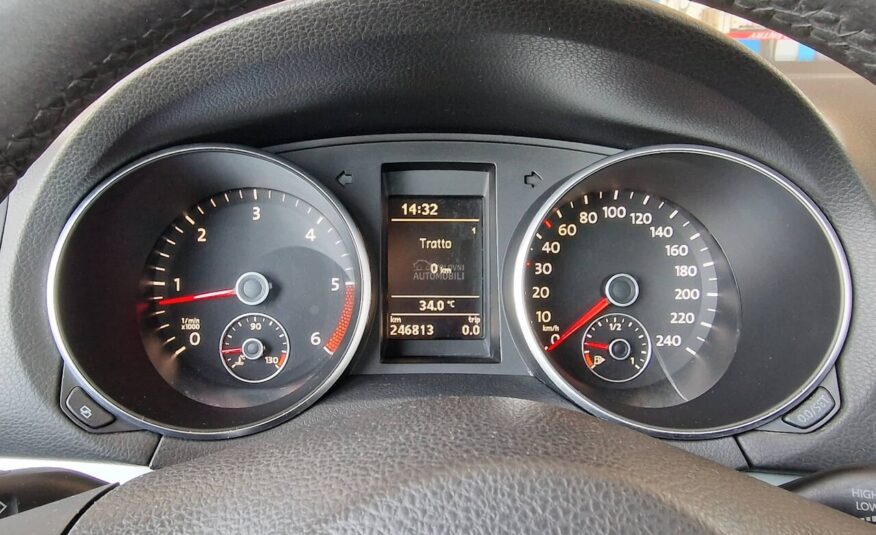 Volkswagen Golf 6 1.6 TDI HIGHLINE
