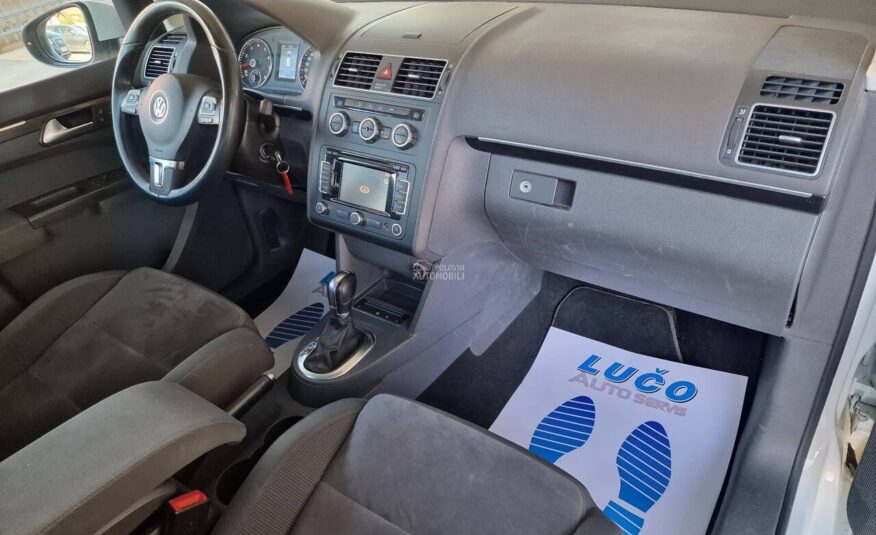 Volkswagen Touran 1.4 TSI DSG metan