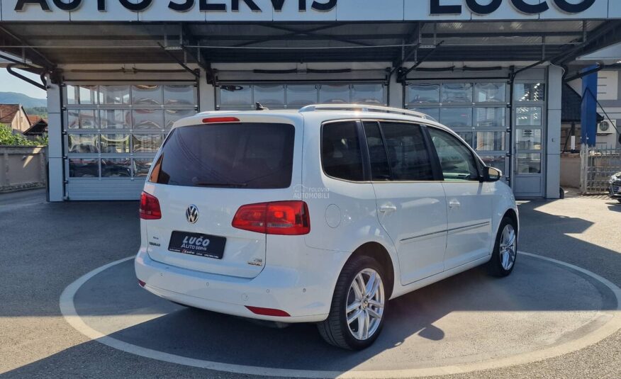 Volkswagen Touran 1.4 TSI DSG metan