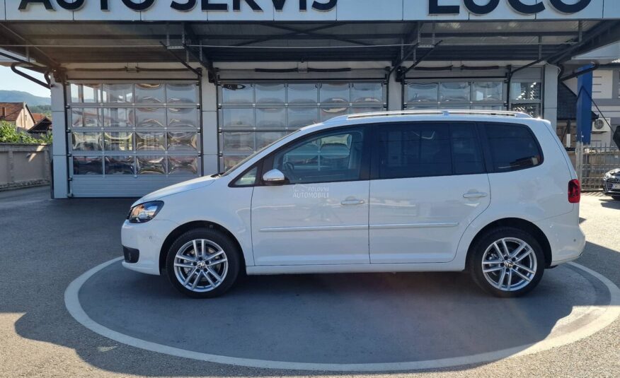 Volkswagen Touran 1.4 TSI DSG metan