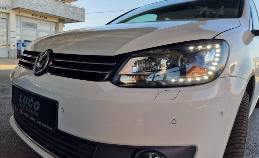 Volkswagen Touran 1.4 TSI DSG metan