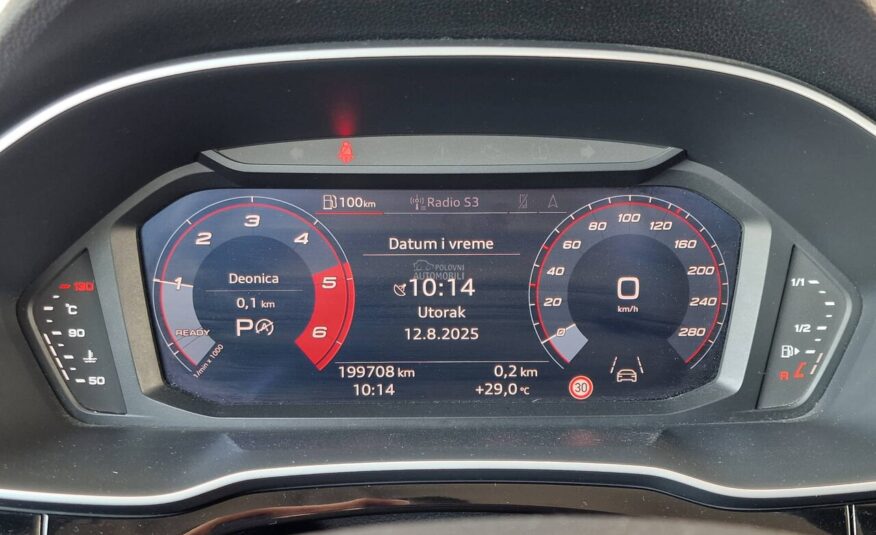 Audi Q3 2.0 TDI v.s ervis