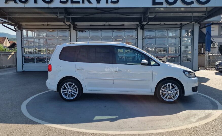 Volkswagen Touran 1.4 TSI DSG metan