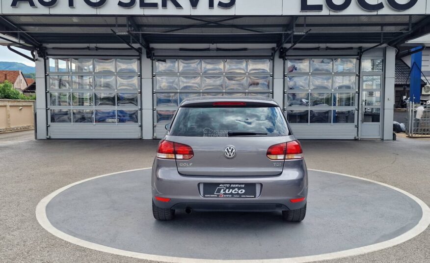 Volkswagen Golf 6 1.6 TDI HIGHLINE
