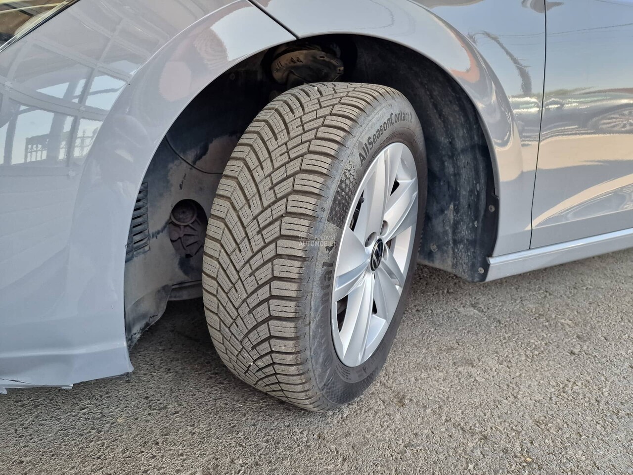 Volkswagen Golf 8 1.5 TGI