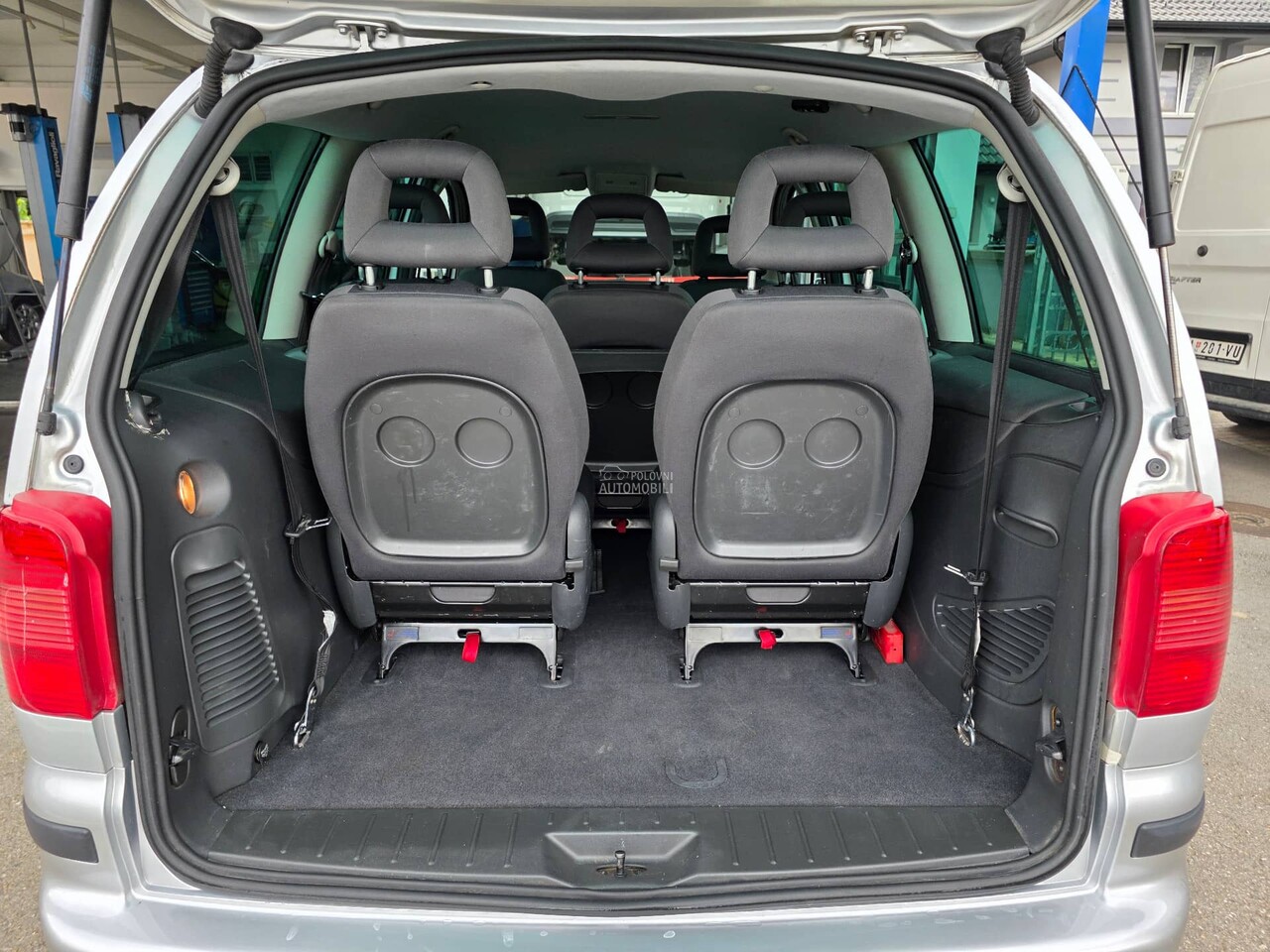 Seat Alhambra 2.0 TDI s e rvisiran