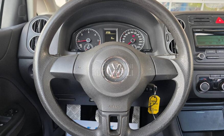 Volkswagen Golf Plus 1.6 TDI  105 k s