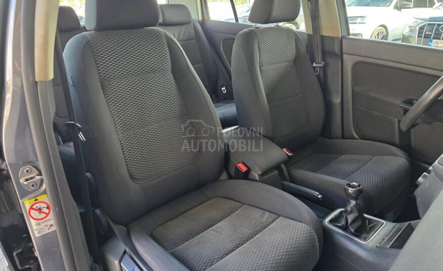 Volkswagen Golf Plus 1.6 TDI  105 k s