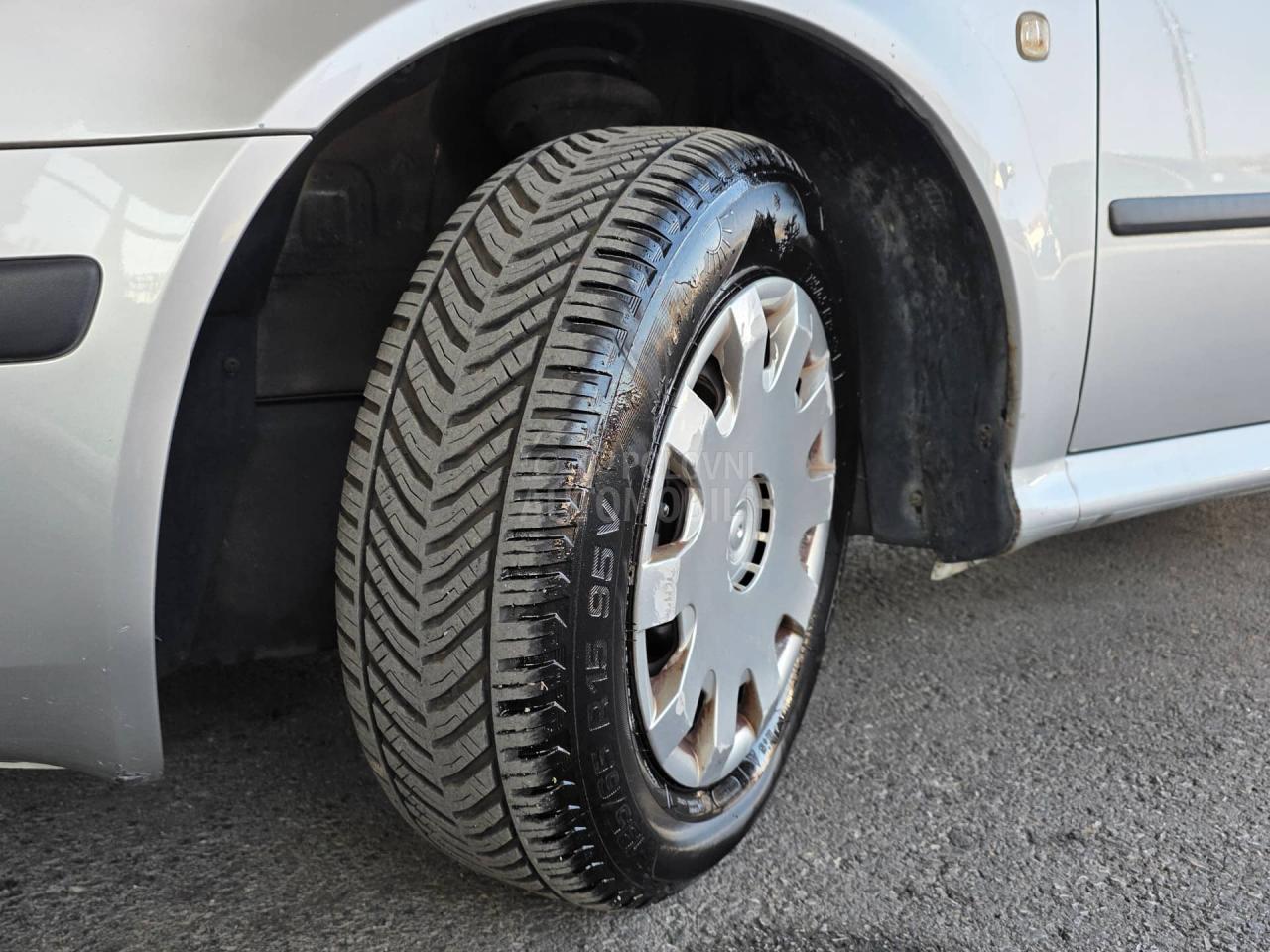 Škoda Octavia 1.6 b 75 k w servisi