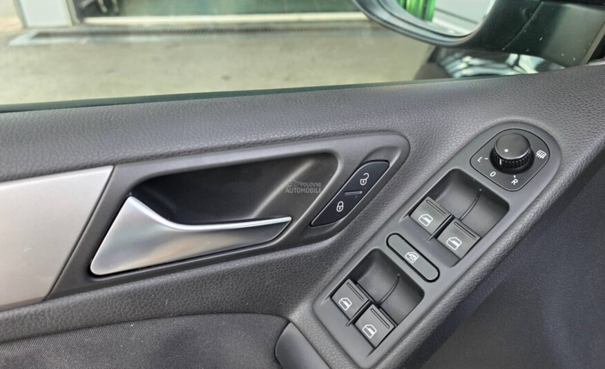 Volkswagen Golf 6 1.6 G A S