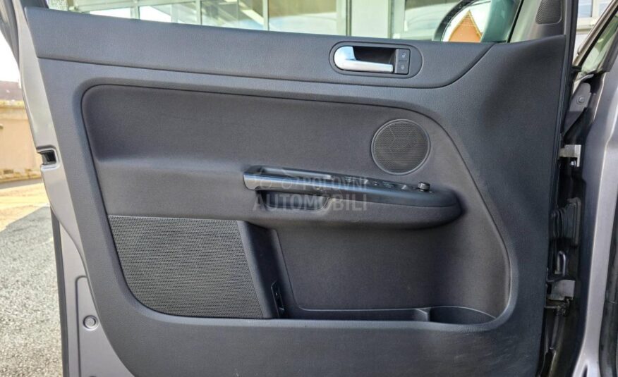 Volkswagen Golf Plus 1.6 TDI  105 k s