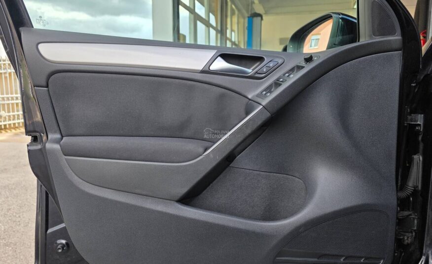 Volkswagen Golf 6 1.6 G A S