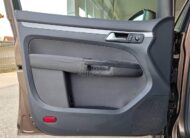 Volkswagen Touran 1.6 TDI DSG 7 sed