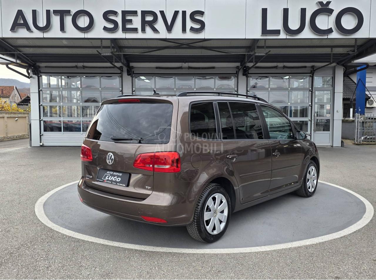 Volkswagen Touran 1.6 TDI DSG 7 sed