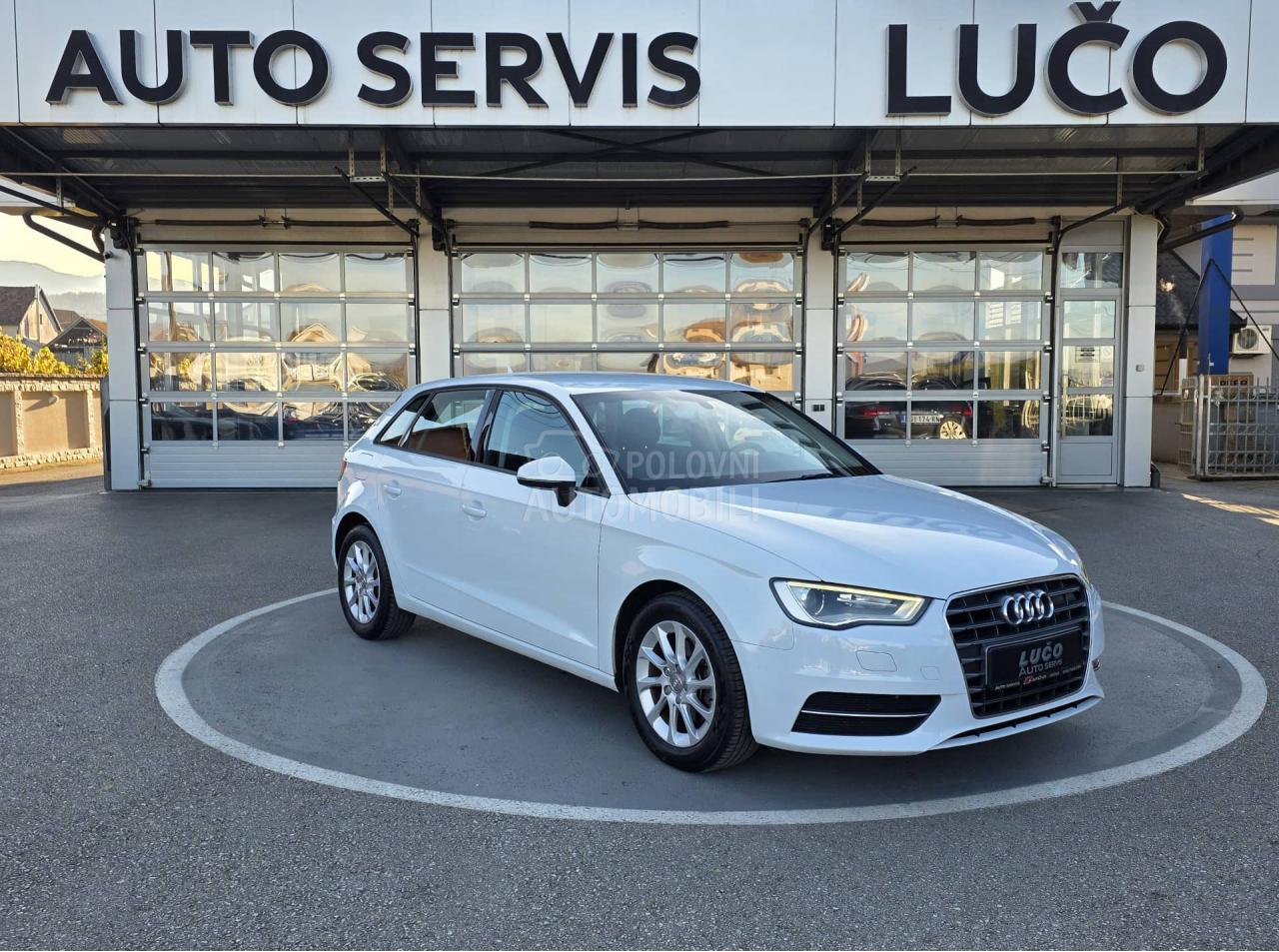 Audi A3 1.6 TDI S TRONIC/LED