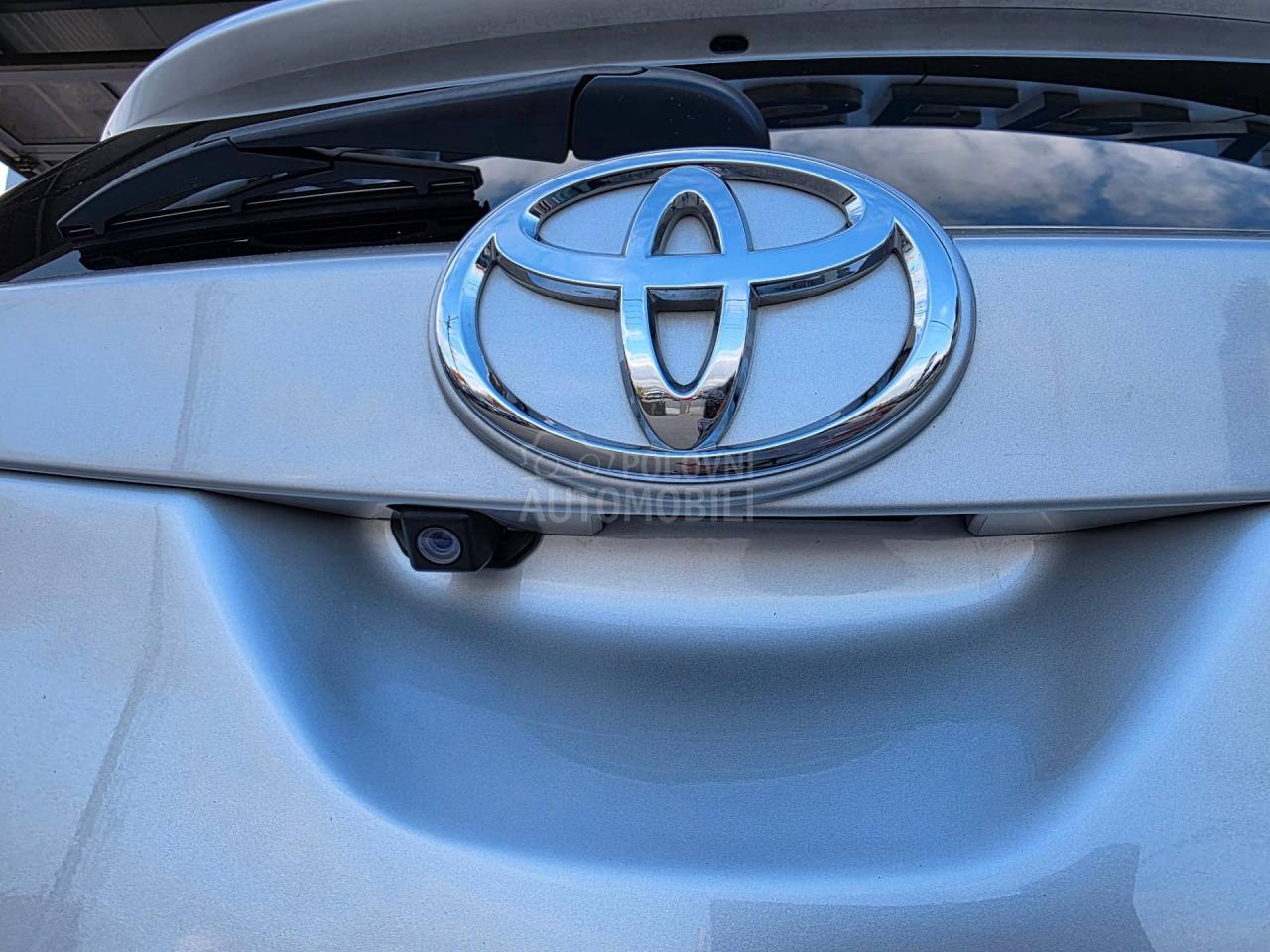 Toyota Auris 2.0 D R kamera