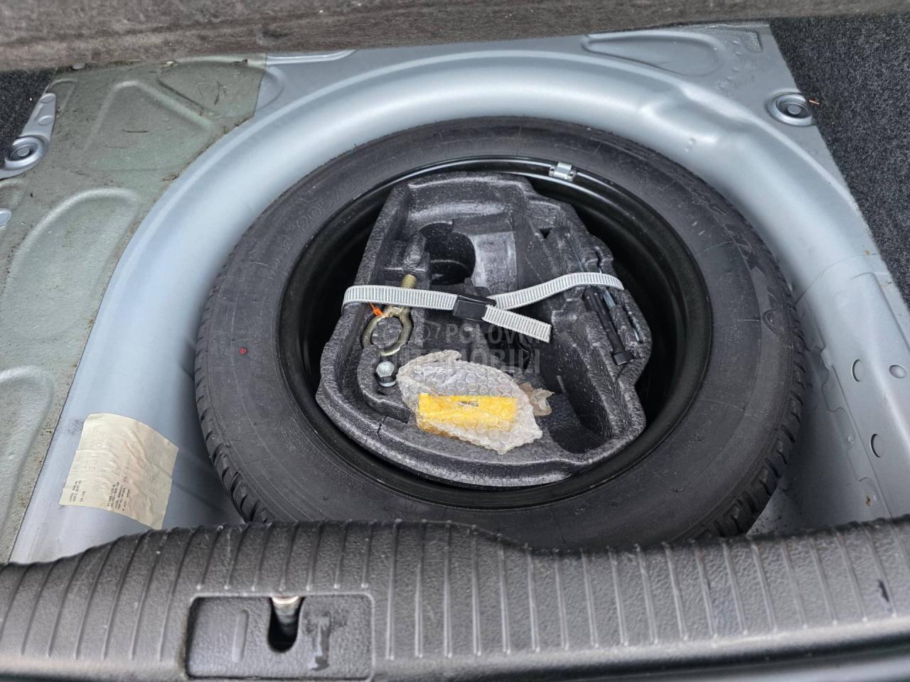 Volkswagen Golf 4 1.6b 83 k m 88 god