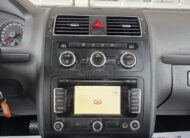Volkswagen Touran 1.6 TDI DSG 7 sed