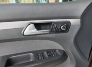 Volkswagen Touran 1.6 TDI DSG 7 sed