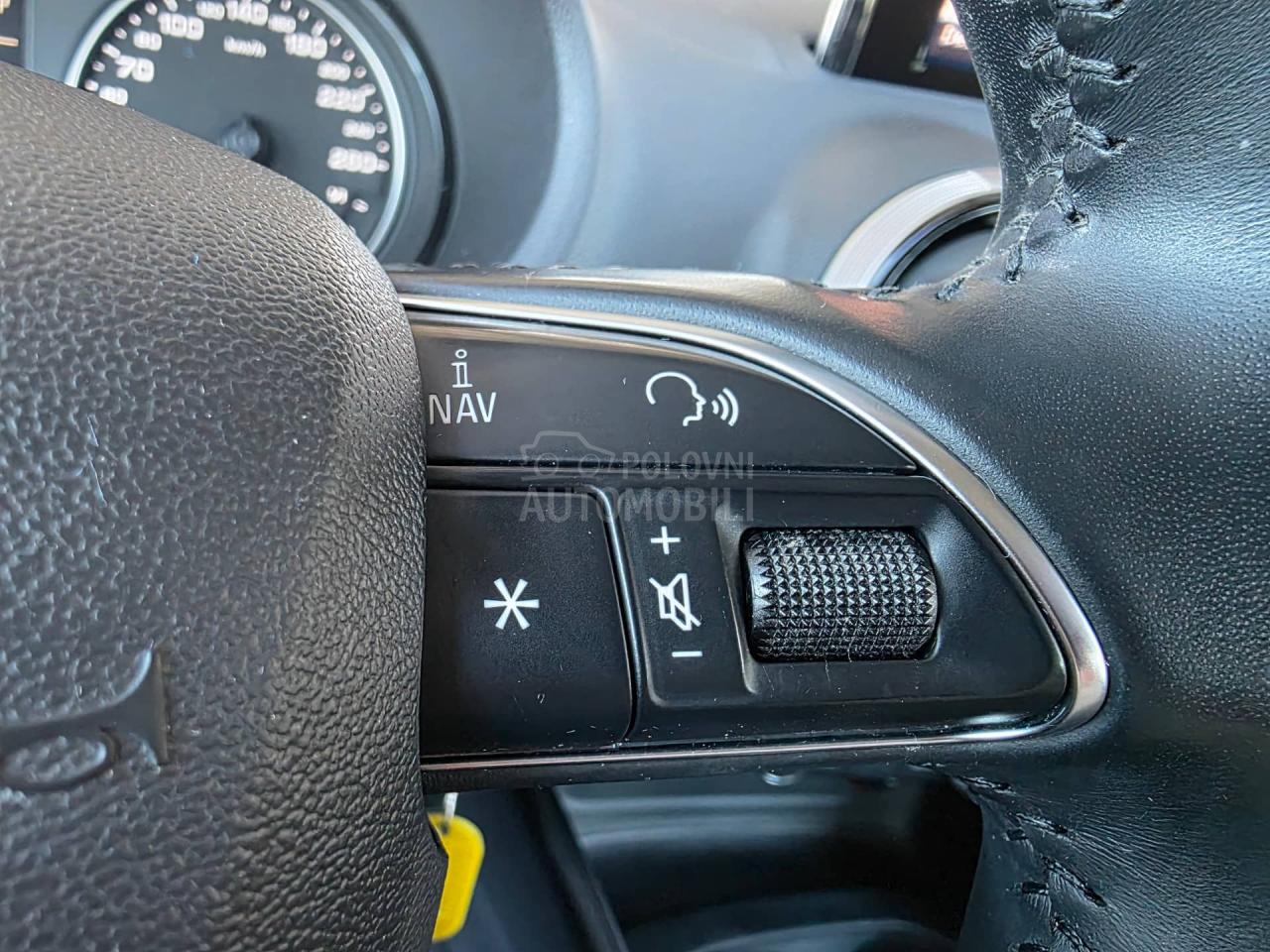 Audi A3 1.6 TDI S TRONIC/LED