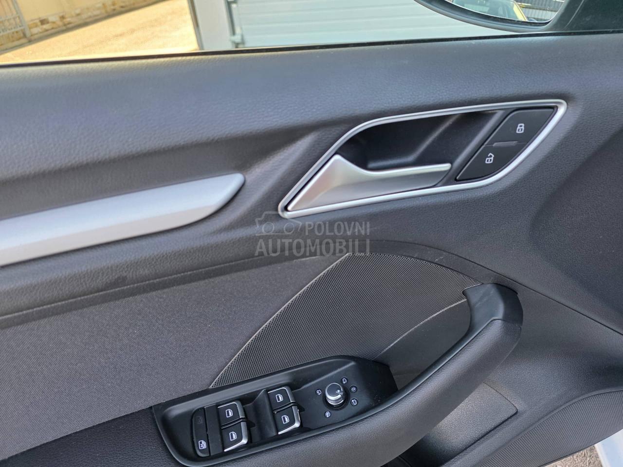 Audi A3 1.6 TDI S TRONIC/LED