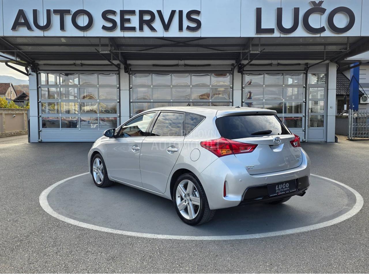 Toyota Auris 2.0 D R kamera