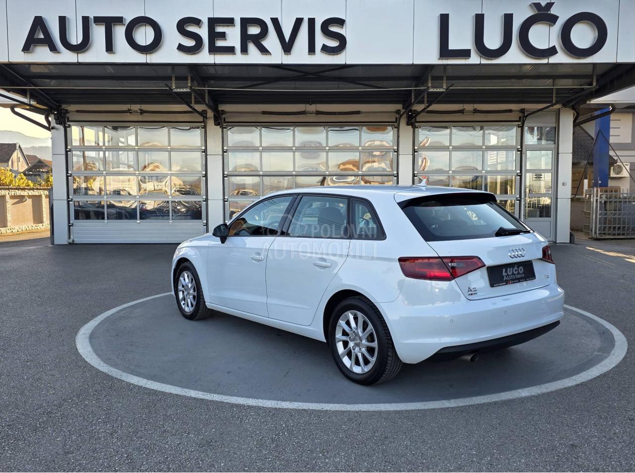 Audi A3 1.6 TDI S TRONIC/LED