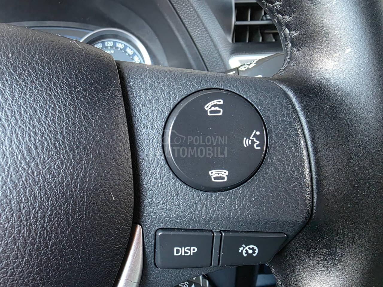 Toyota Auris 2.0 D R kamera