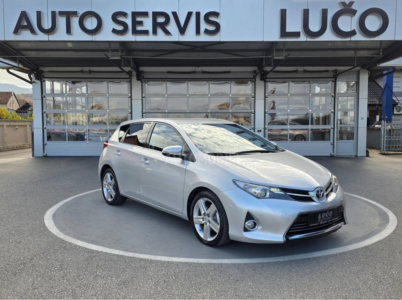 Toyota Auris 2.0 D R kamera