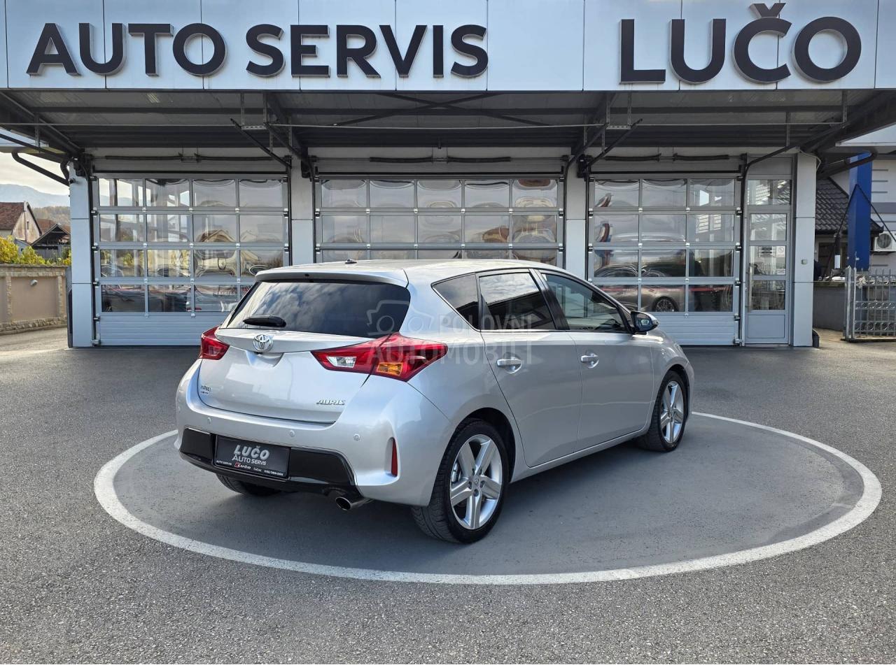 Toyota Auris 2.0 D R kamera